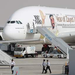 Emirates en Etihad ontkennen fusiegesprekken
