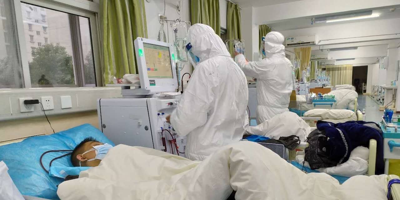 Chinees ziekenhuis: 'Arts die waarschuwde voor coronavirus is overleden'