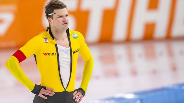Een balende Sven Kramer in Thialf.