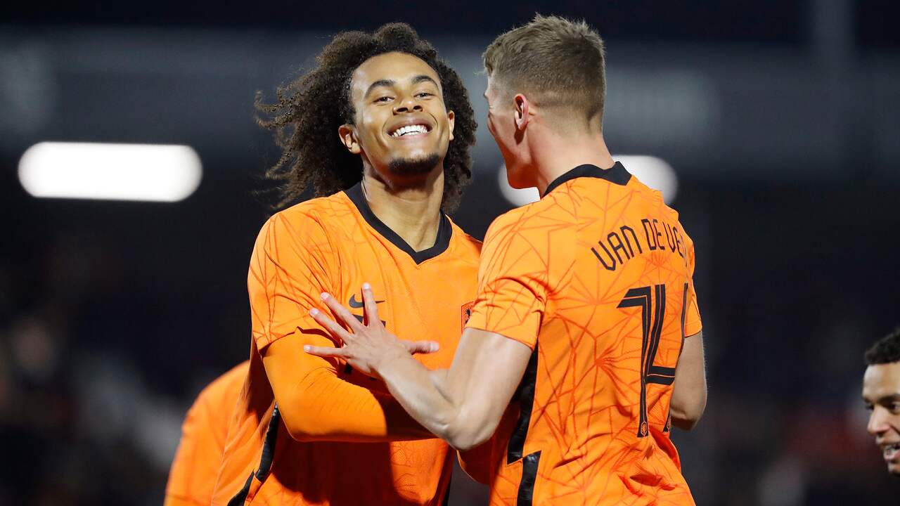 Joshua Zirkzee scoorde twee keer voor Jong Oranje.