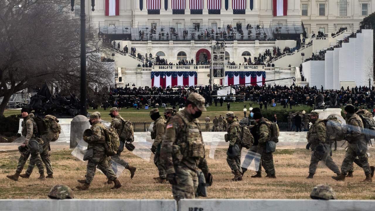 Om de inauguratie veilig te laten verlopen, waren 25.000 reservisten van de Nationale Garde aanwezig in Washington.