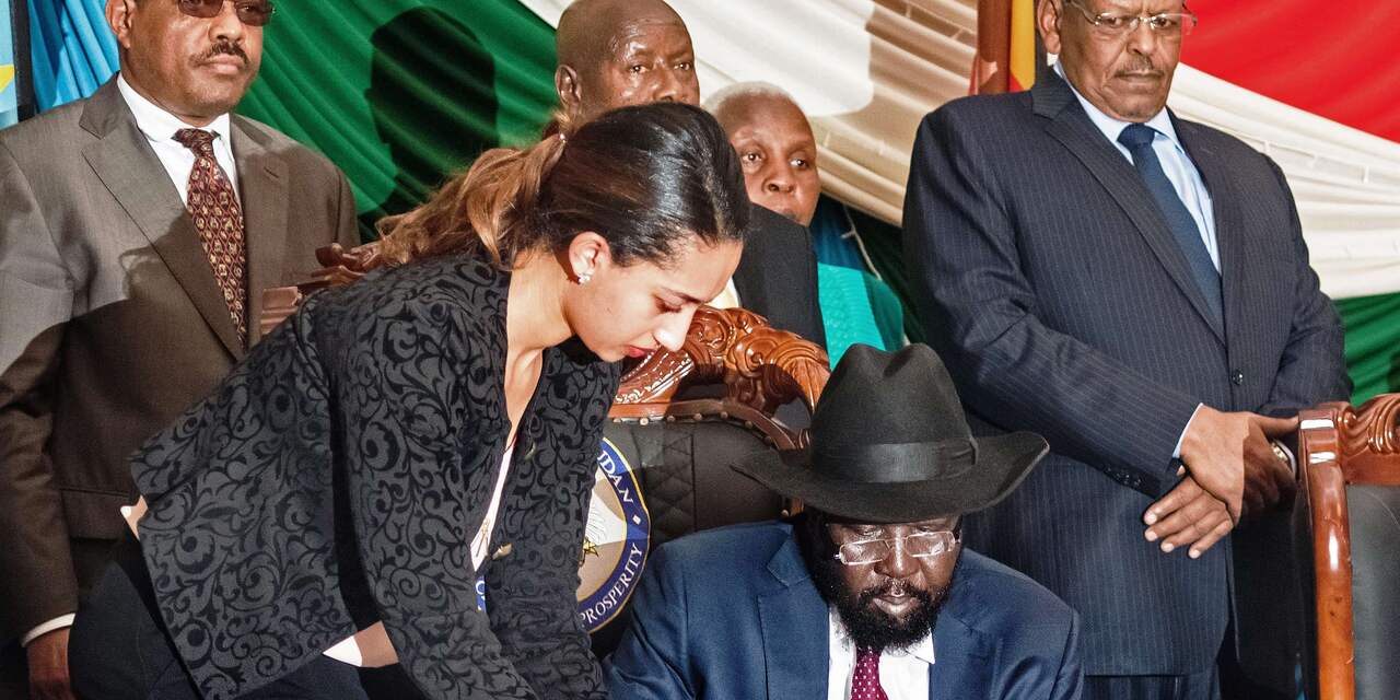 President Zuid-Soedan tekent vredesakkoord