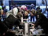 Hamilton geniet van testdag bij Mercedes: 'Alles voelt fris en nieuw'