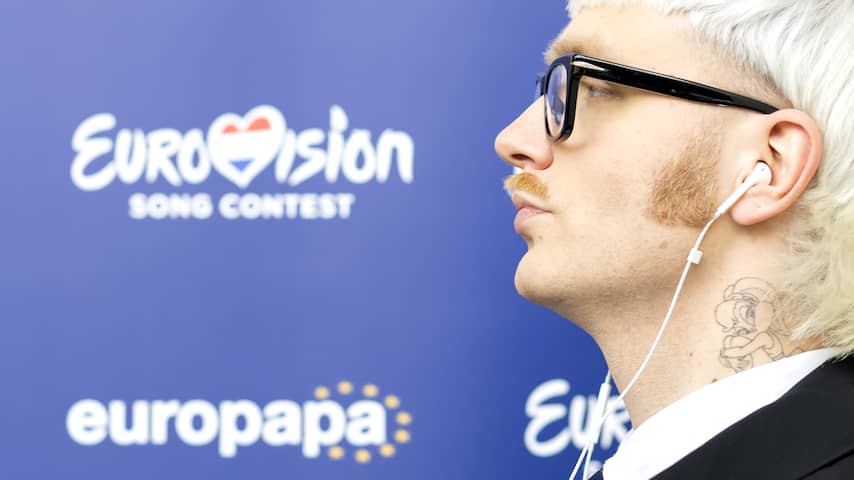 Joost Klein laat tijdens finale Songfestival weer van zich horen na uitsluiting