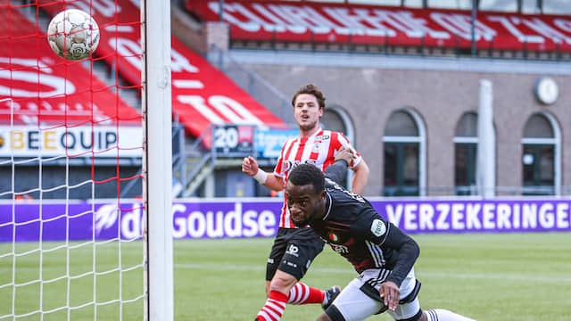 De 0-1 van Geertruida werd aanvankelijk afgekeurd wegens vermeend buitenspel.