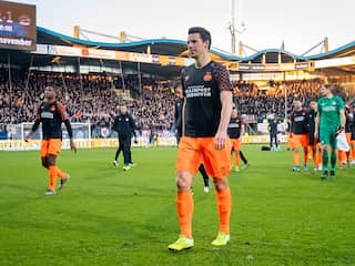 Geplaagd PSV dieper in crisis door nederlaag bij Willem II