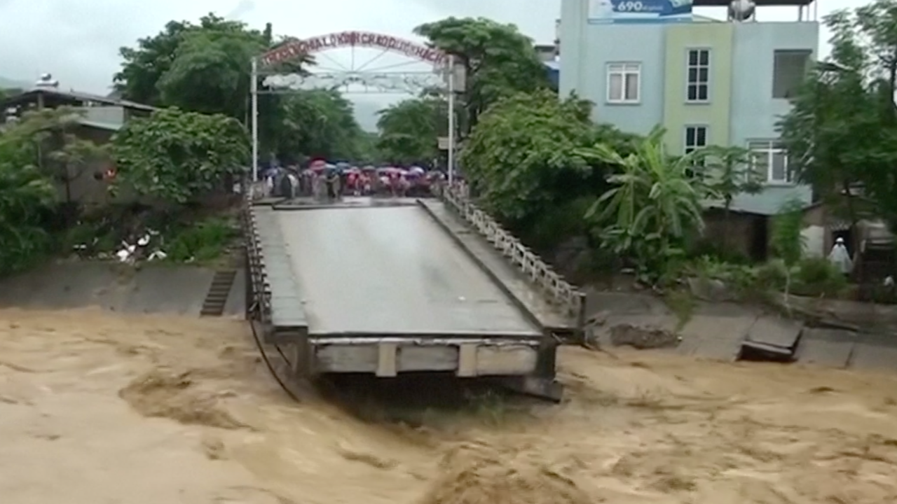 Tientallen Doden Na Overstromingen En Aardverschuivingen Vietnam | NU.nl