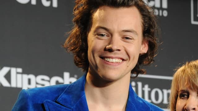 Harry Styles geeft toe te sporten op muziek van One Harry Styles geeft toe te sporten op muziek van One
