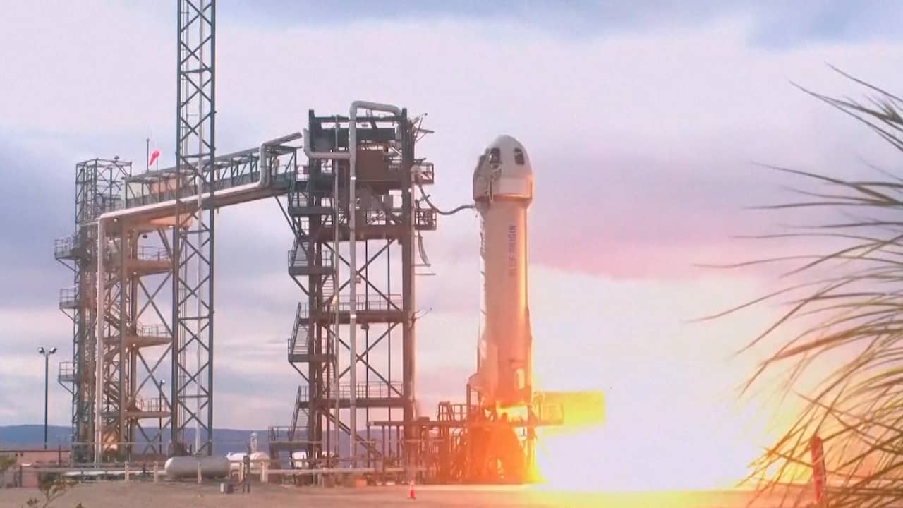 Beeld uit video: Blue Origin lanceert jaar na crash weer raket in Texas