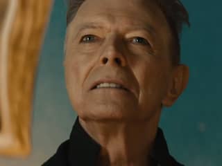 NTR zendt Bowie-documentaire uit