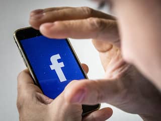 Facebook test meldingen voor belangrijke berichten van de overheid