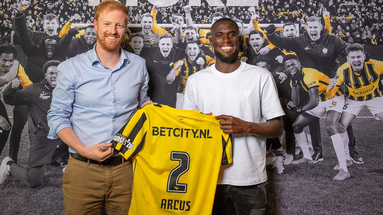 Carlens Arcus is de eerste nieuweling van Vitesse.