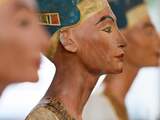 Egyptenaren zoeken naar grafkamer van koningin Nefertiti