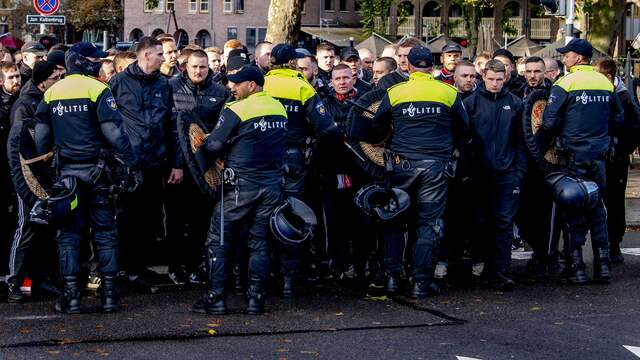 De politie in Rotterdam hield rond de wedstrijd Feyenoord-Union Berlin 59 Duitse supporters aan.