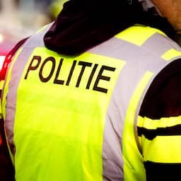 Uitgaanspubliek Maastricht bekogelt agenten met glas en steen