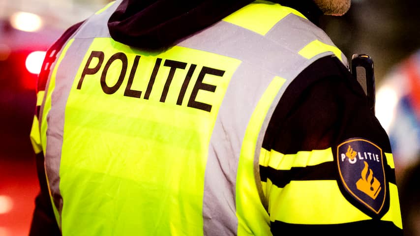 Uitgaanspubliek Maastricht bekogelt agenten met glas en steen