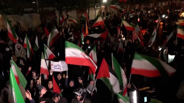 Beeld uit video: Iraniërs vieren feest op straat na raketaanvallen op Israël