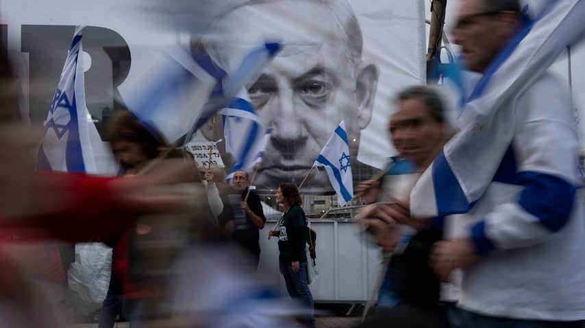 Netanyahu moet kiezen tussen val regering en stilstand Israël: dit speelt er