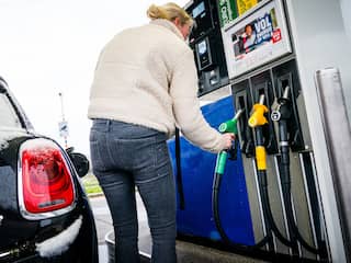 Niet meer accijns op benzine maar de prijs stijgt wel