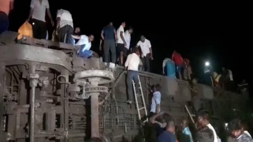 Dodental treinramp India loopt op tot boven de 100, zeker 850 gewonden