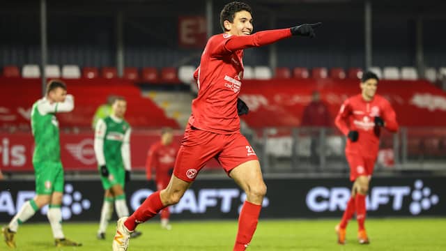 Faris Hammouti neemt tegen FC Dordrecht twee treffers voor zijn rekening.