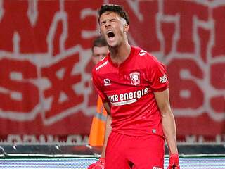 Koploper FC Twente verliest weer, achtervolger Sparta profiteert minimaal