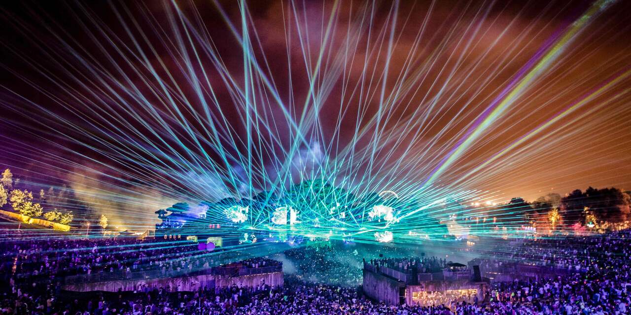 Vijftienjarig jubileum Tomorrowland in Ziggo Dome tijdens ADE