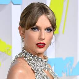 Taylor Swift breekt record door hele top 10 Amerikaanse hitlijst te bezetten