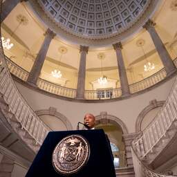 Nieuwe burgemeester New York zet omstreden politie-unit in tegen groeiend geweld