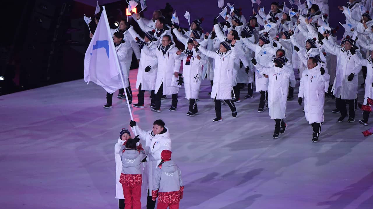 Bij de Winterspelen van 2018 verschenen de sporters van Noord- en Zuid-Korea onder gezamenlijke vlag bij de openingsceremonie.