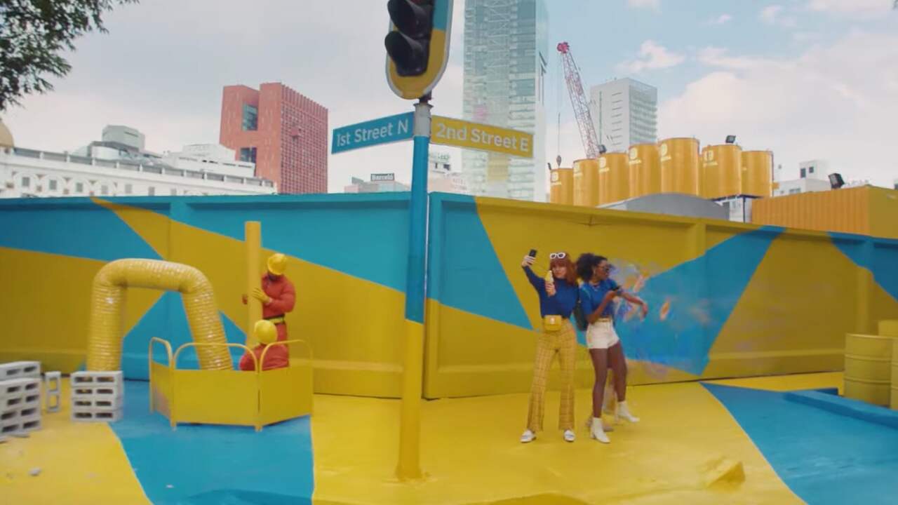 Bekijk de trailer van FUSER