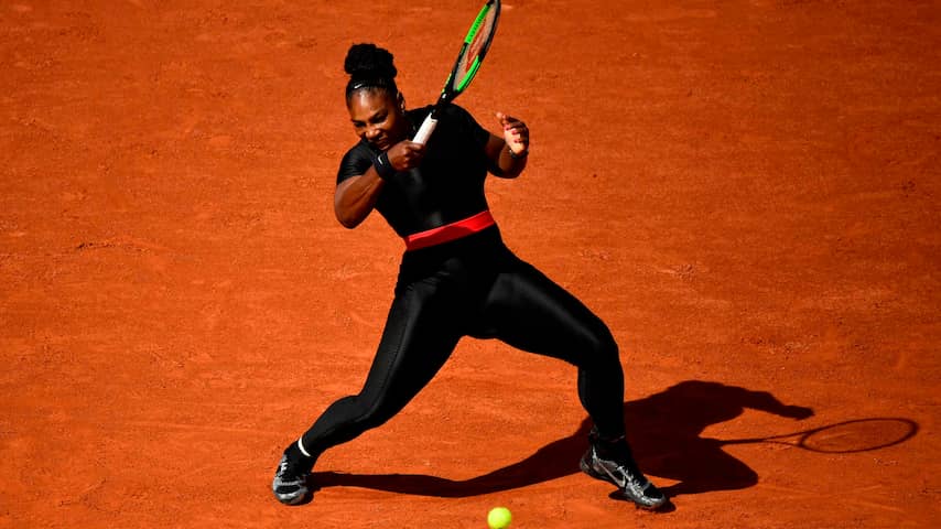 Serena Williams voelt zich superheld in opvallende outfit op Roland Garros | Tennis | NU.nl