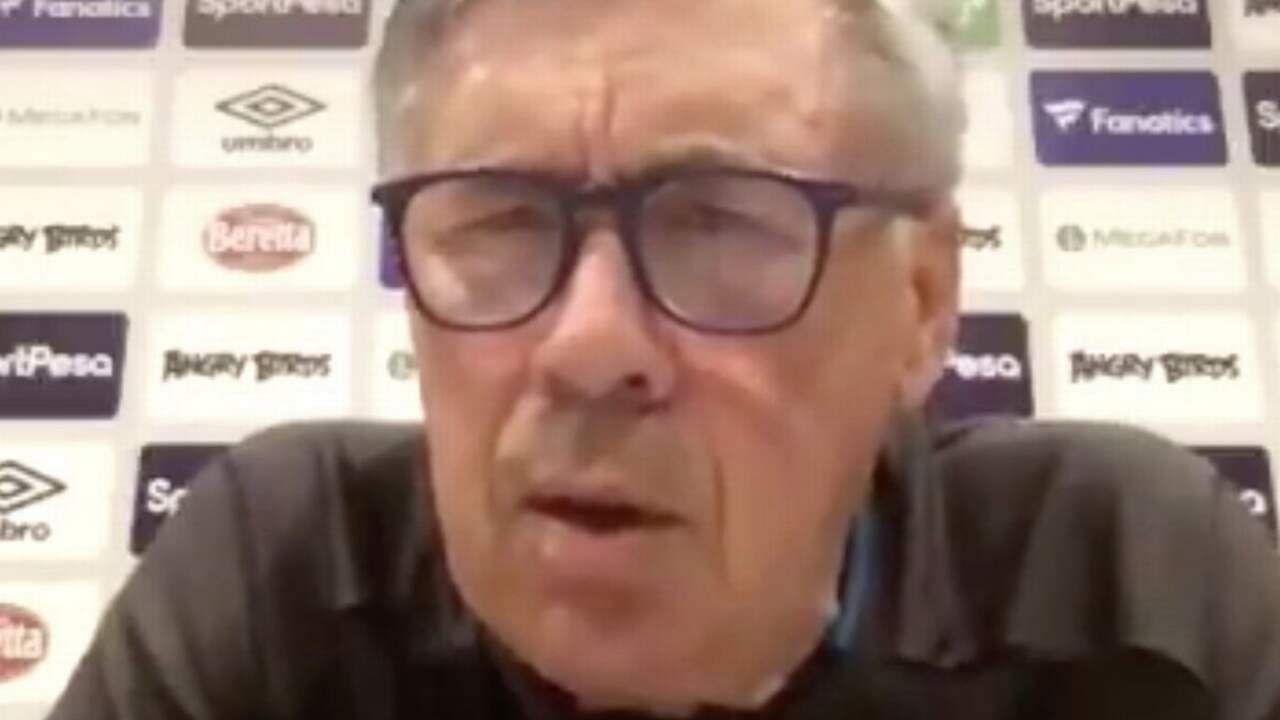 Beeld uit video: Everton-manager Ancelotti heeft geen idee wie vertrekkende speler is