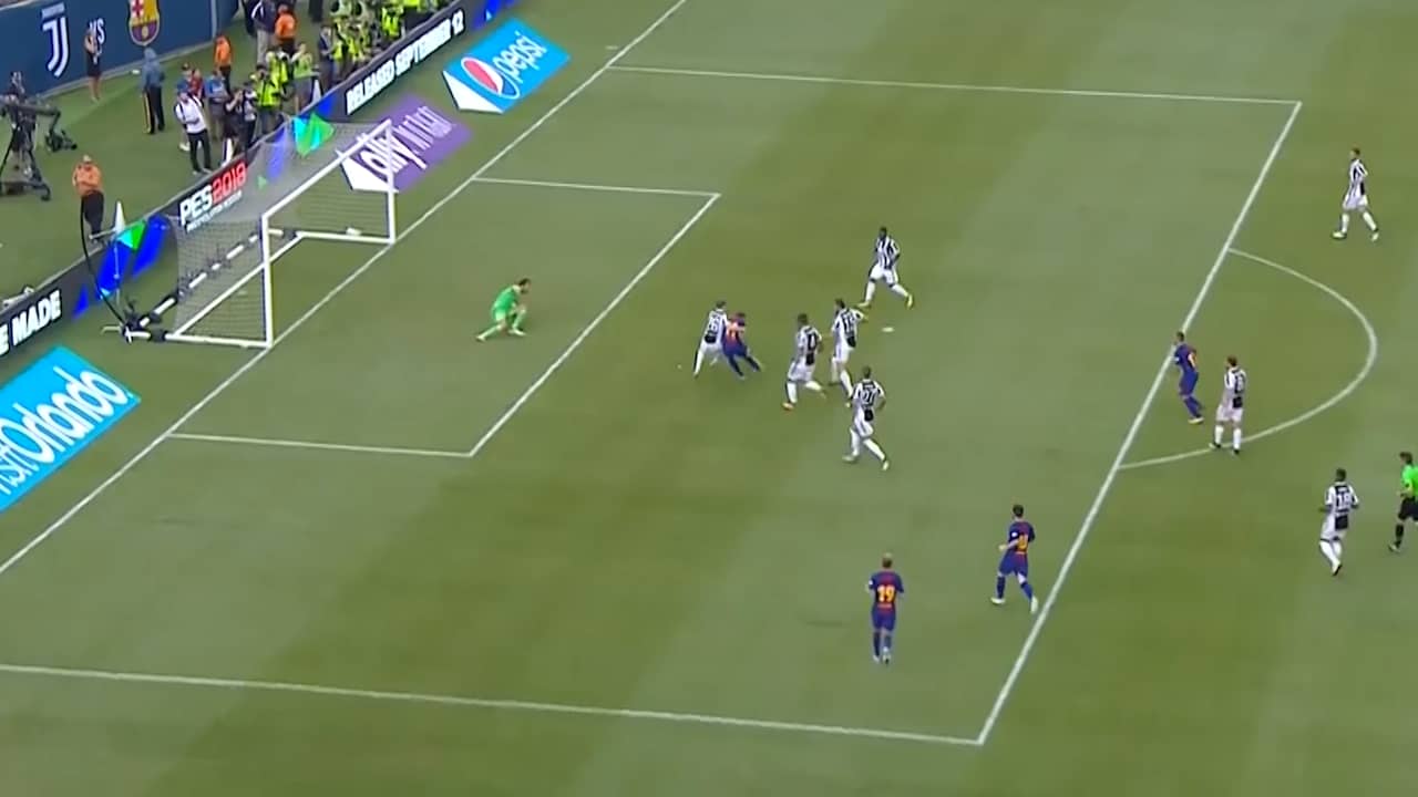 Beeld uit video: Barcelona in oefenduel in New Jersey met 2-1 te sterk voor Juventus