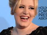 Aanstekelijk en verslavend: de lach van Adele