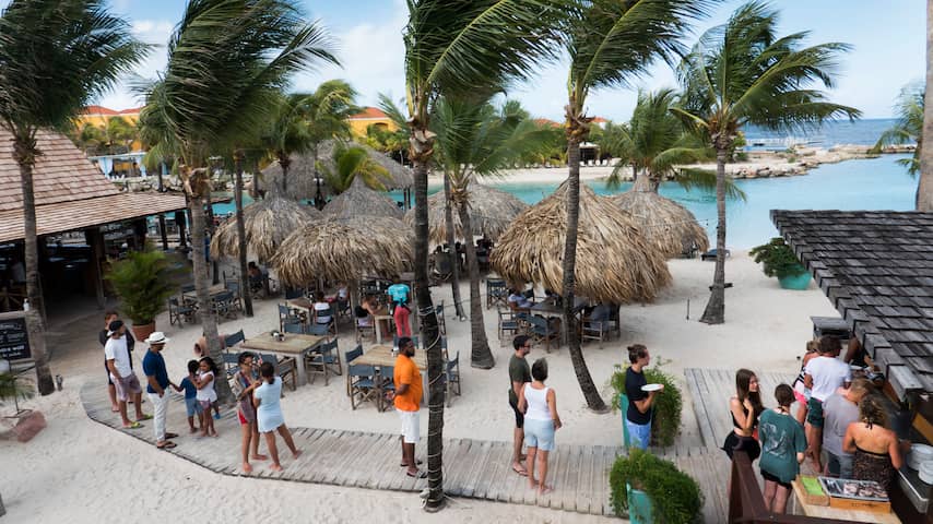 'Toeristen zijn welkom, maar vakantie Curaçao kent strenge regels'