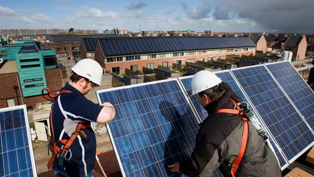 Het kabinet verlengt de huidige stimuleringsregeling voor zonnepanelen 