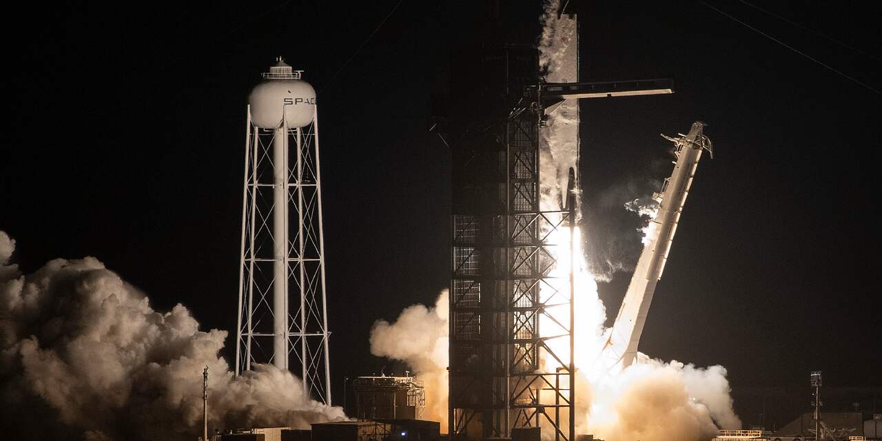 SpaceX lanceert eerste testcapsule voor bemande vluchten naar ISS