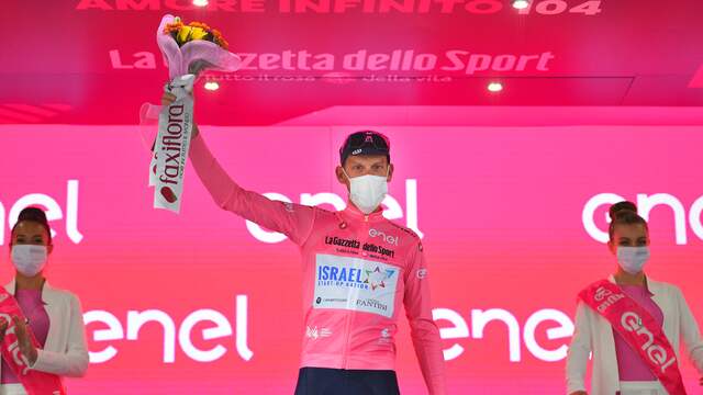 Alessandro De Marchi is de nieuwe leider in de Giro d'Italia.