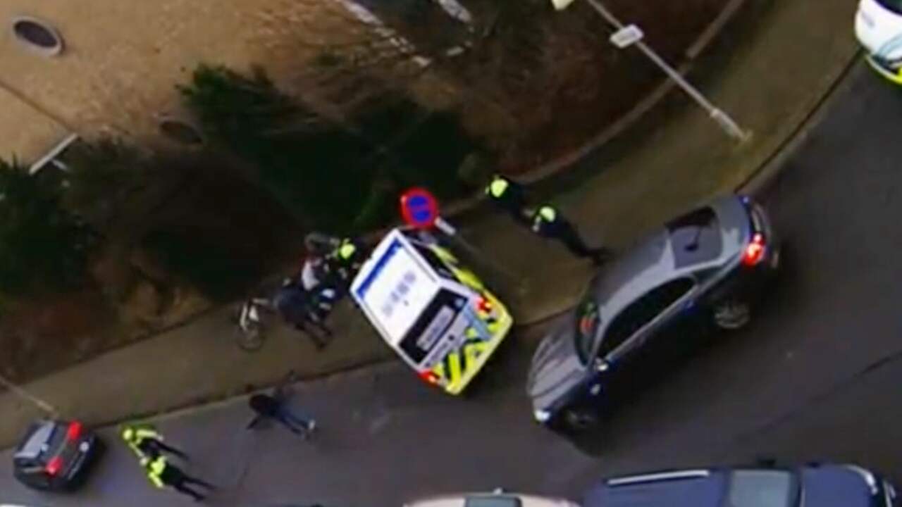 Beeld uit video: Omstander filmt arrestatie ontsnapte gevangene in Antwerpen