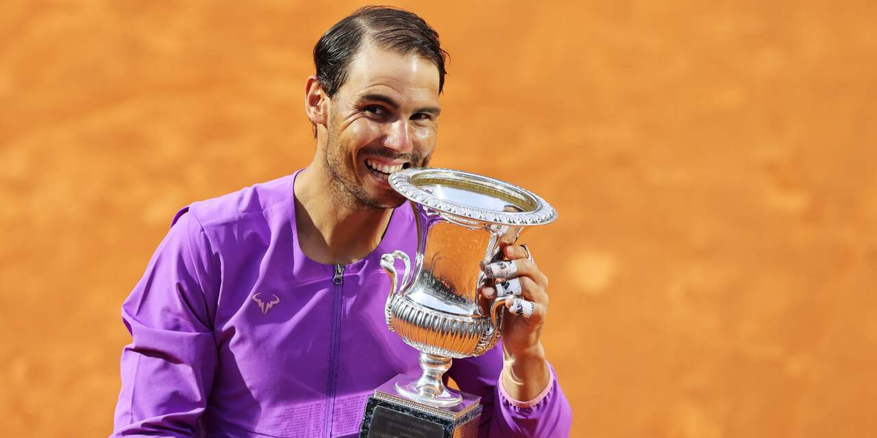 Nadal klopt Djokovic in spannende driesetter en verovert tiende titel in Rome