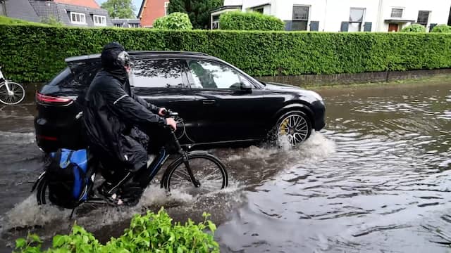 Zo trokken de hevige onweersbuien over Nederland heen