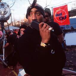 NU+ | Hoe de muziek van Tupac Shakur 27 jaar na zijn dood blijft voortleven