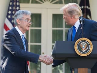 Fed handhaaft rente, maar hint op eerste renteverlaging sinds 2008