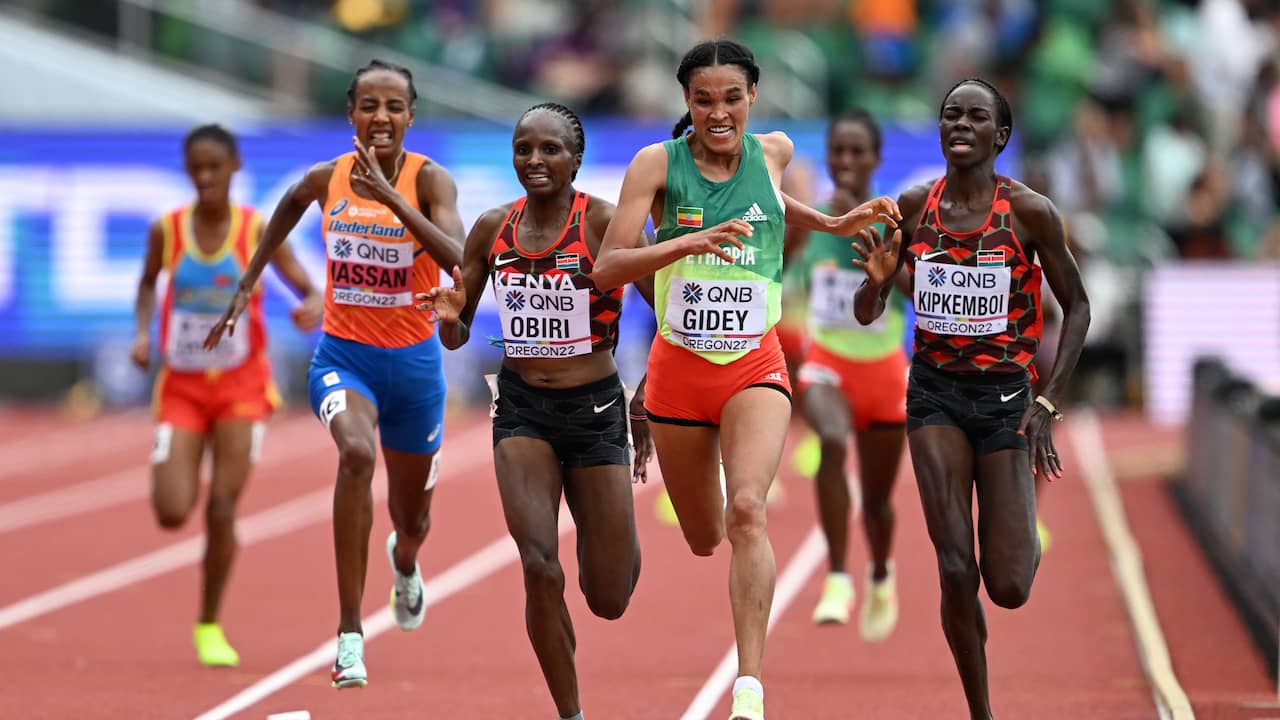 The finish of the 10,000 meters.