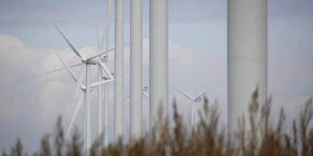Bouw windmolenparken onzeker, financiele schade dreigt