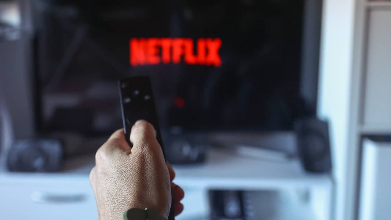 Netflix Isn’t the Biggest: Regular TV (Still) Beats Streaming Services |  modes