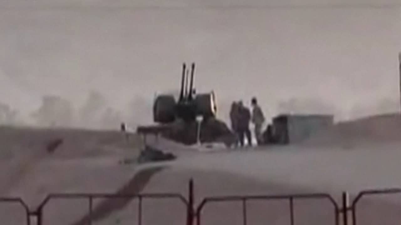 Beeld uit video: Iraanse luchtverdediging vernietigt drones boven Isfahan