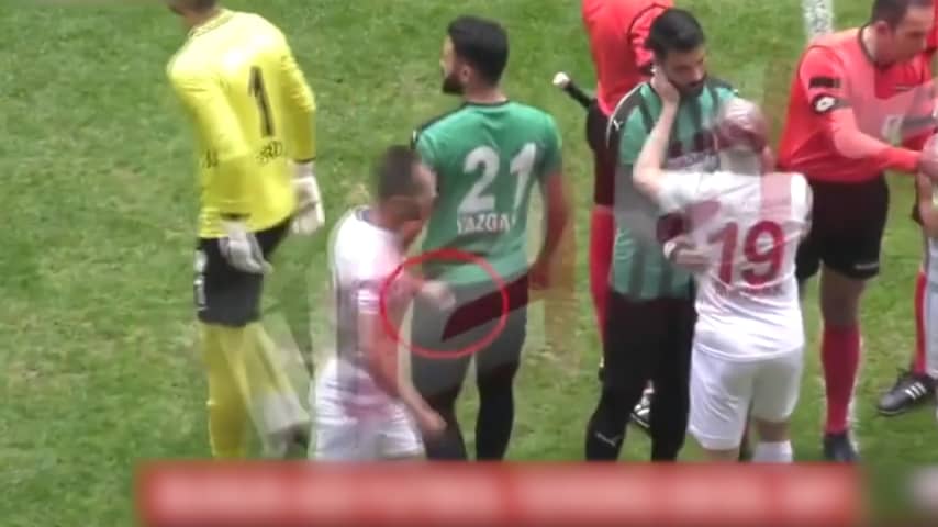 Turkse voetballer levenslang geschorst voor steken van tegenstanders