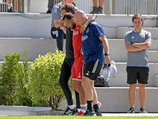 Klaiber verlaat trainingskamp Ajax in Oostenrijk met zware knieblessure